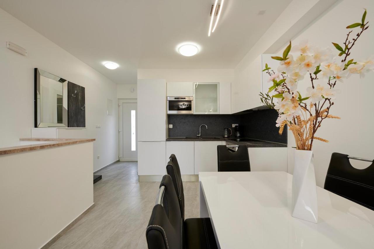 Apartment Gaby 3 Trogir Exterior foto